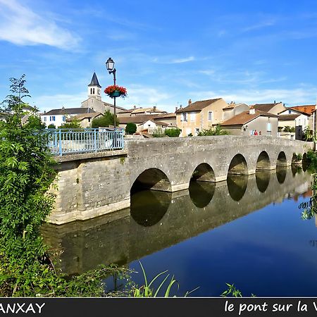 Domaine De La Briouse Bed and Breakfast Sanxay Buitenkant foto
